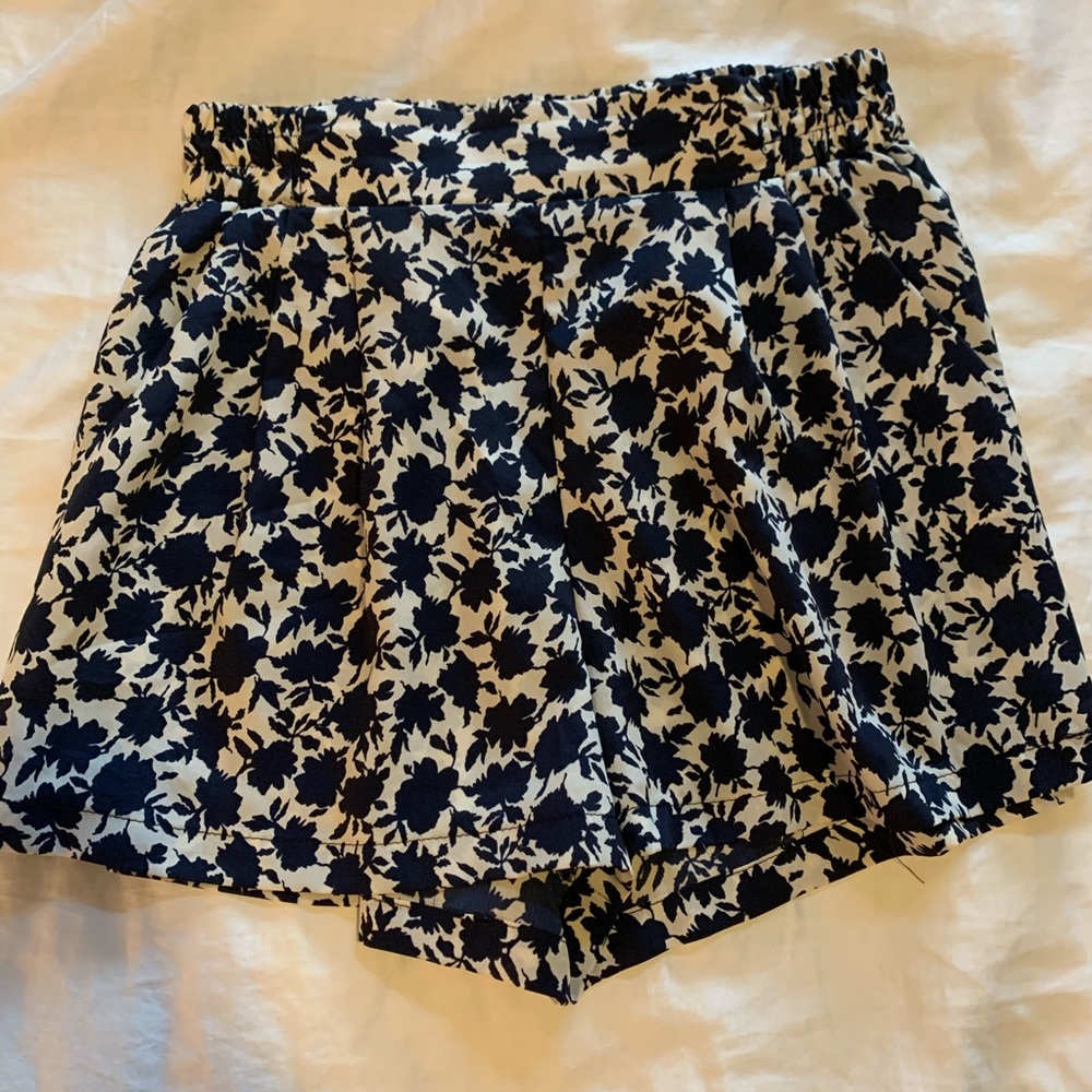 Women’s navy and white silk shorts